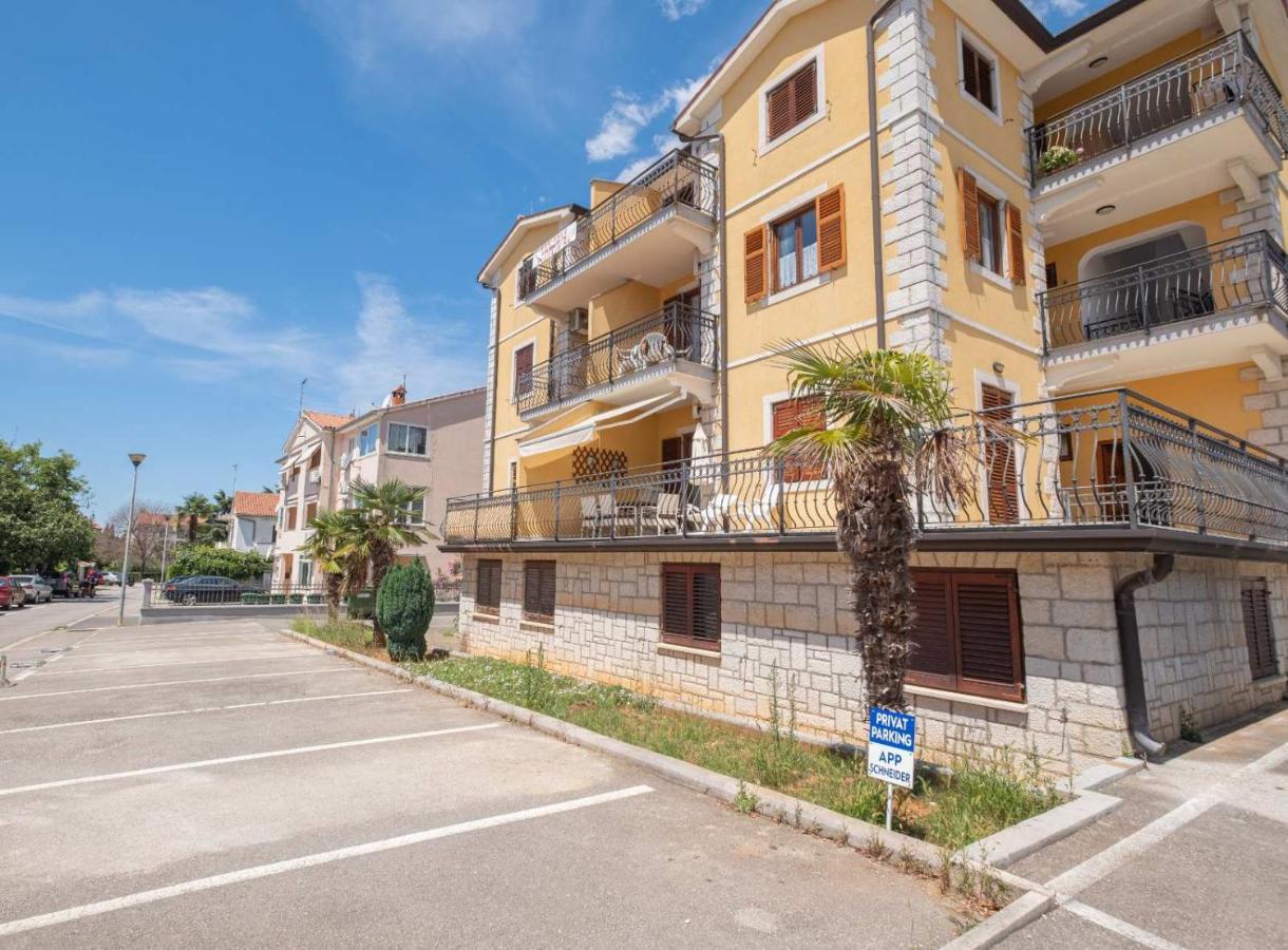 Anita Apartment Пореч Екстериор снимка
